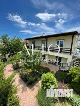 Дом 208м&sup2;, 2-этажный, участок 7 сот.  