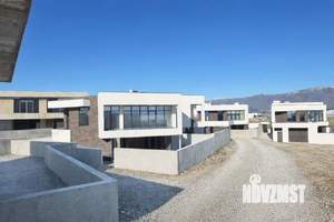 Коттедж 185м&sup2;, 2-этажный, участок 3 сот.  