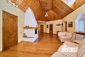 Дом 159м&sup2;, 1-этажный, участок 10 сот.  