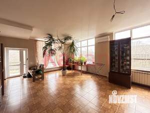 Дом 178м&sup2;, 2-этажный, участок 5 сот.  