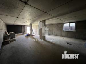 Дом 286м&sup2;, 3-этажный, участок 4 сот.  