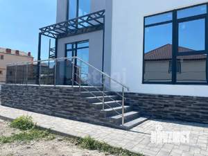 Дом 330м&sup2;, 3-этажный, участок 4 сот.  