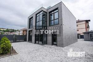 Коттедж 236м&sup2;, 2-этажный, участок 4 сот.  