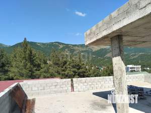 Дом 209м&sup2;, 3-этажный, участок 6 сот.  