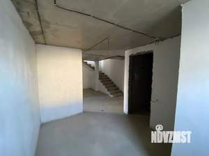 Дом 240м², 3-этажный, участок 5 сот.  