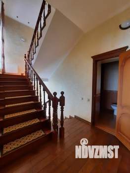 Дом 450м&sup2;, 3-этажный, участок 6 сот.  