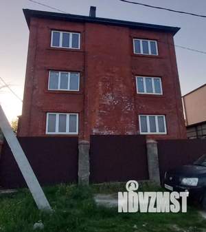 Дом 500м², 3-этажный, участок 7 сот.  