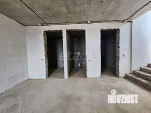 Дом 280м&sup2;, 3-этажный, участок 5 сот.  