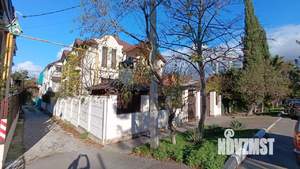 Дом 300м&sup2;, 3-этажный, участок 5 сот.  