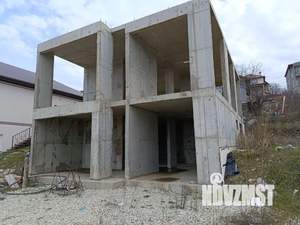 Дом 180м&sup2;, 1-этажный, участок 4 сот.  