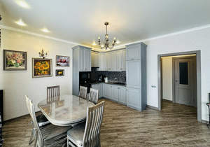 Дом 268м&sup2;, 2-этажный, участок 12 сот.  