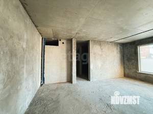 Дом 175м&sup2;, 3-этажный, участок 200 сот.  