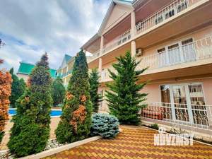 Дом 441м², 3-этажный, участок 6 сот.  
