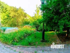 Дом 213м&sup2;, 3-этажный, участок 15 сот.  