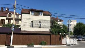 Коттедж 80м², 3-этажный, участок 2 сот.  