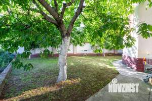 Дом 231м², 2-этажный, участок 5 сот.  