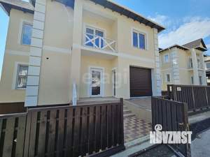 Дом 258м&sup2;, 3-этажный, участок 5 сот.  