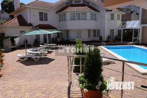 Коттедж 651м², 3-этажный, участок 15 сот.  