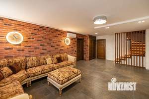 Коттедж 288м&sup2;, 3-этажный, участок 6 сот.  