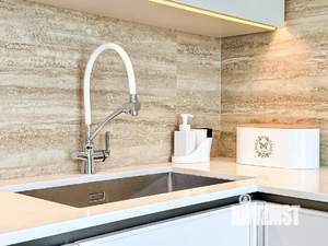 Коттедж 265м&sup2;, 3-этажный, участок 4 сот.  