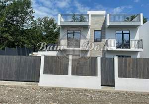 Дом 150м², 2-этажный, участок 3 сот.  