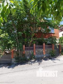 Коттедж 180м², 2-этажный, участок 4 сот.  