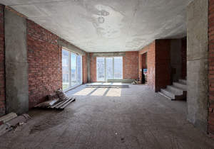 Дом 211м&sup2;, 3-этажный, участок 3 сот.  