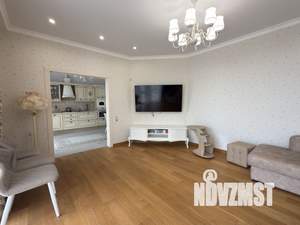 Дом 179м&sup2;, 2-этажный, участок 4 сот.  