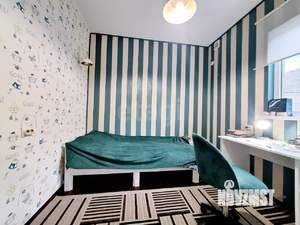 Дом 330м&sup2;, 2-этажный, участок 15 сот.  