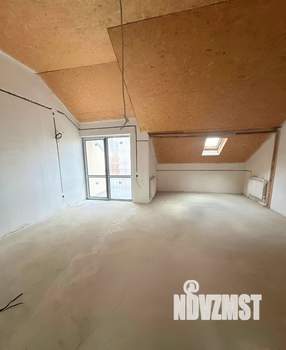 Таунхаус 135м², 3-этажный, участок 1 сот.  