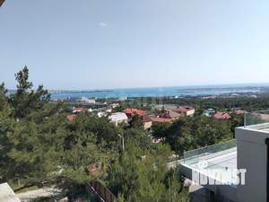 Дом 209м&sup2;, 3-этажный, участок 6 сот.  