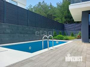 Дом 260м&sup2;, 2-этажный, участок 6 сот.  