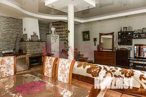 Дом 137м&sup2;, 2-этажный, участок 6 сот.  