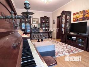 Коттедж 311м², 3-этажный, участок 6 сот.  