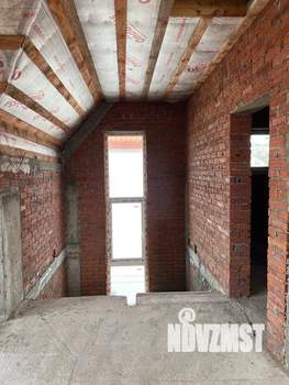 Дом 210м&sup2;, 3-этажный, участок 3 сот.  