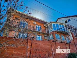 Дом 480м&sup2;, 3-этажный, участок 4 сот.  