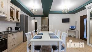 Дом 551м&sup2;, 3-этажный, участок 6 сот.  