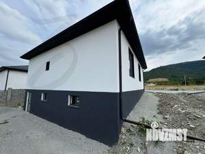 Дом 150м&sup2;, 2-этажный, участок 3 сот.  