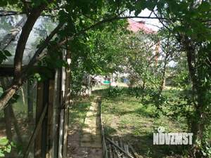 Дом 300м&sup2;, 3-этажный, участок 8 сот.  