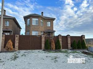 Дом 384м&sup2;, 2-этажный, участок 4 сот.  