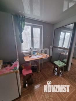 Дом 50м&sup2;, 2-этажный, участок 3 сот.  