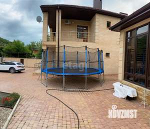 Дом 200м&sup2;, 2-этажный, участок 10 сот.  