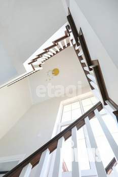 Дом 562м&sup2;, 3-этажный, участок 2 сот.  