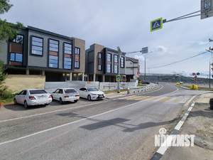 Дом 338м&sup2;, 3-этажный, участок 4 сот.  