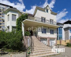 Дом 516м&sup2;, 3-этажный, участок 8 сот.  