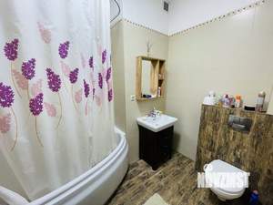 Дом 208м&sup2;, 2-этажный, участок 7 сот.  