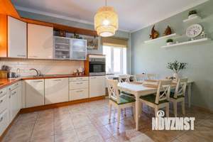 Дом 231м², 2-этажный, участок 5 сот.  