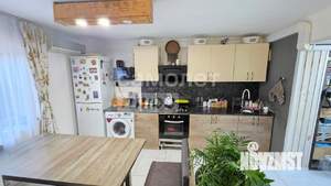 Дом 165м², 3-этажный, участок 8 сот.  