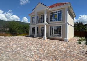 Дом 168м&sup2;, 2-этажный, участок 8 сот.  