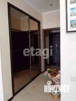 Дом 242м&sup2;, 2-этажный, участок 3 сот.  